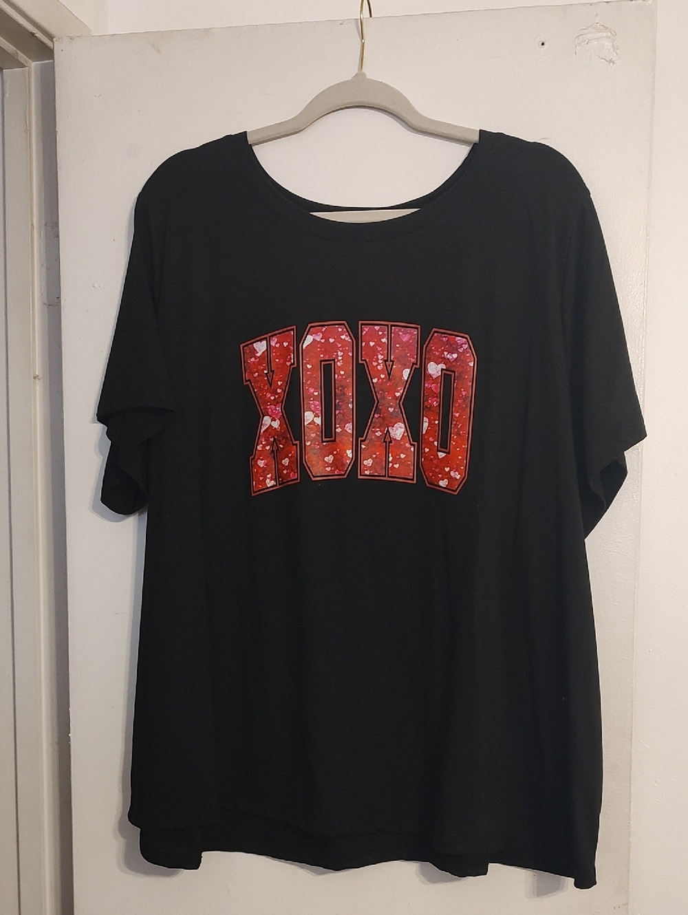 XOXO Short Sleeve Top